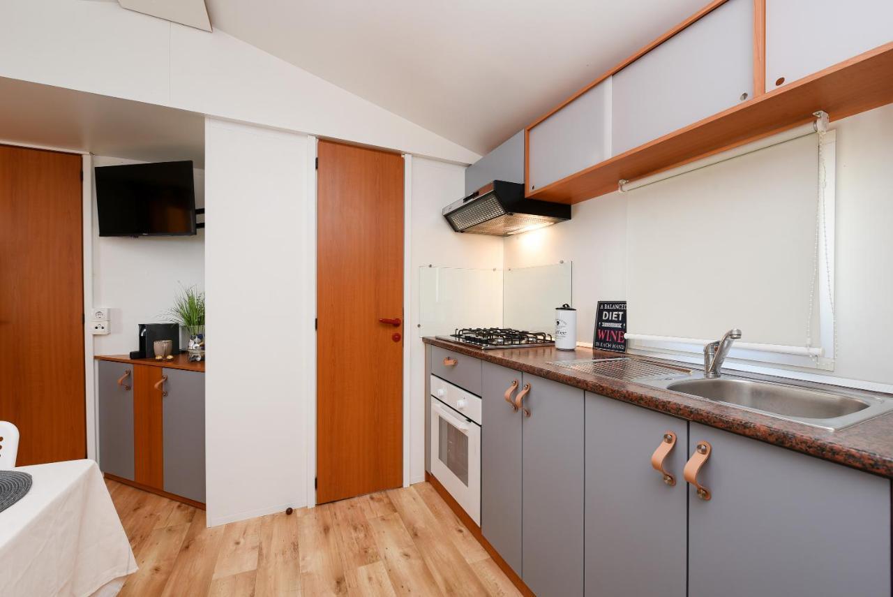 Mia Mobile Home With Jacuzzi Ždrelac 外观 照片