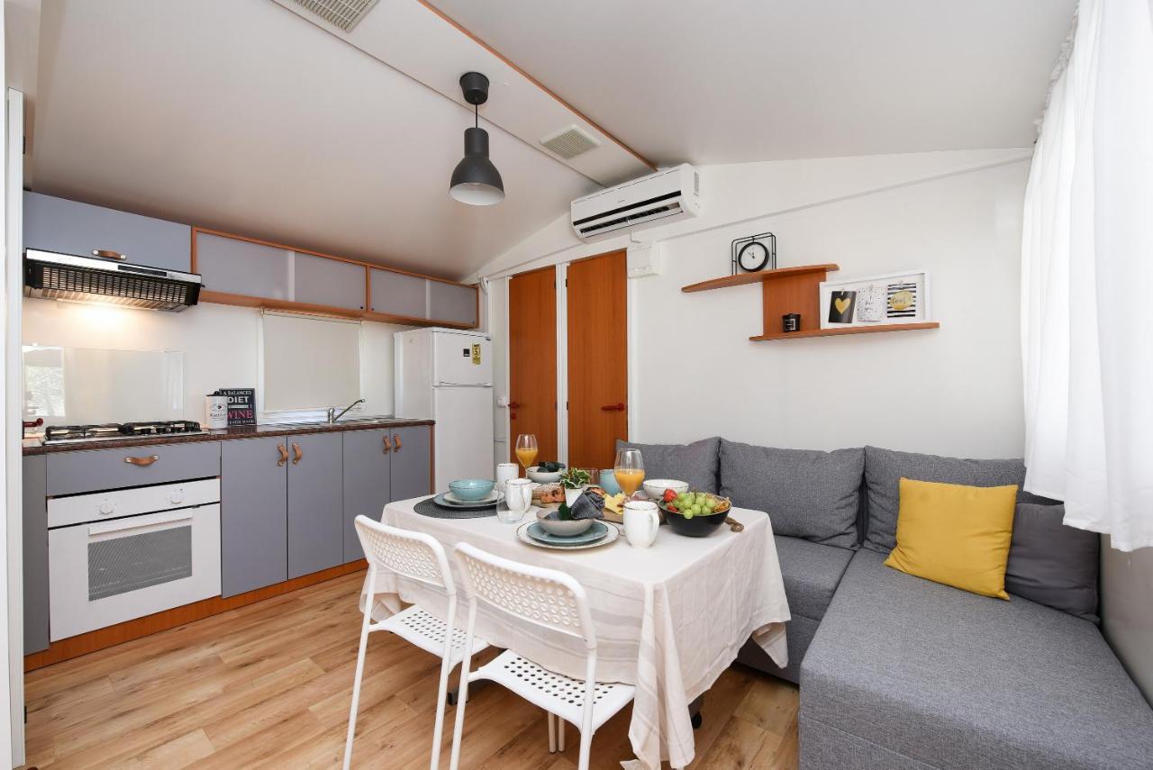 Mia Mobile Home With Jacuzzi Ždrelac 外观 照片