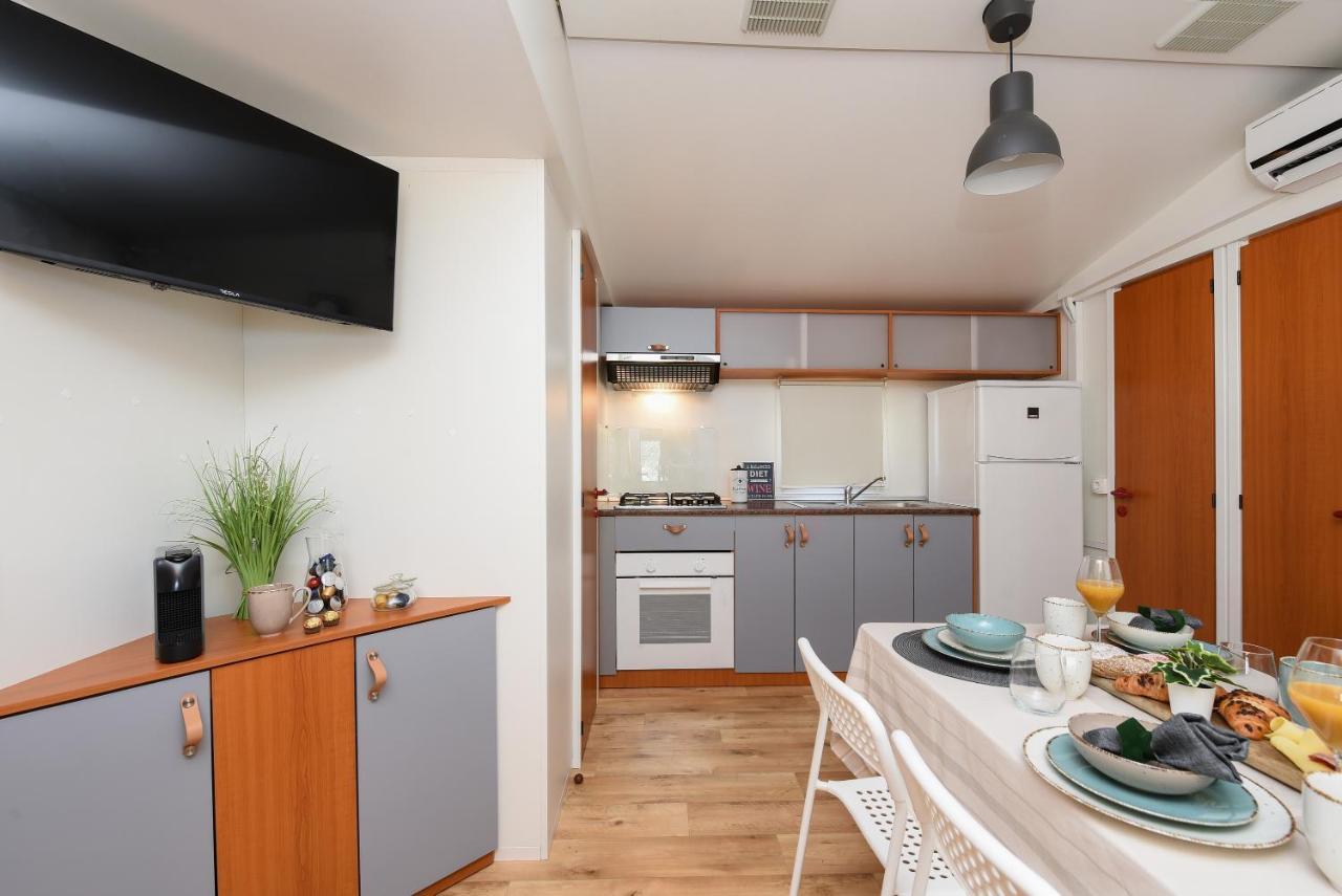 Mia Mobile Home With Jacuzzi Ždrelac 外观 照片
